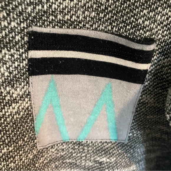 ⭐️4 for $10⭐️Heathered Knit Long Sleeve Pocket Shirt.  Aztec Colorblock Tunic - Picture 10 of 11